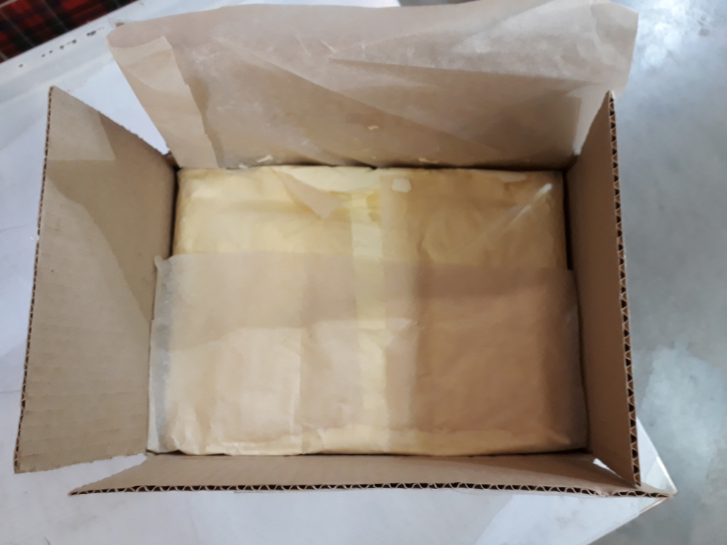 Масло сливочное 72.5% гофроящик 5кг (Натуральное молоко)